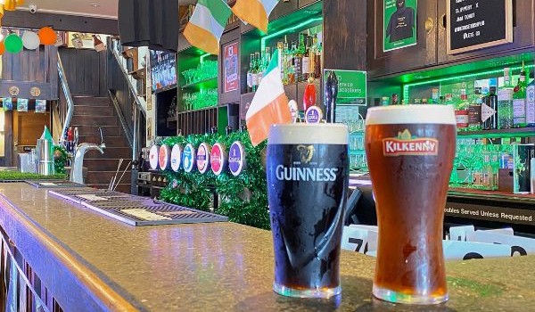 The Rose Irish Pub. 